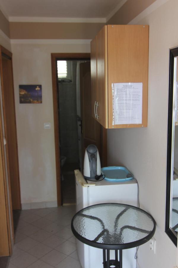 Apartments In Villa Viktoria Sutomore Exterior photo